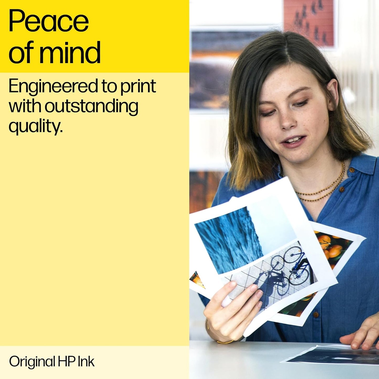 HP 302 Black ink cartridge and Tri-colour ink cartridge side by side