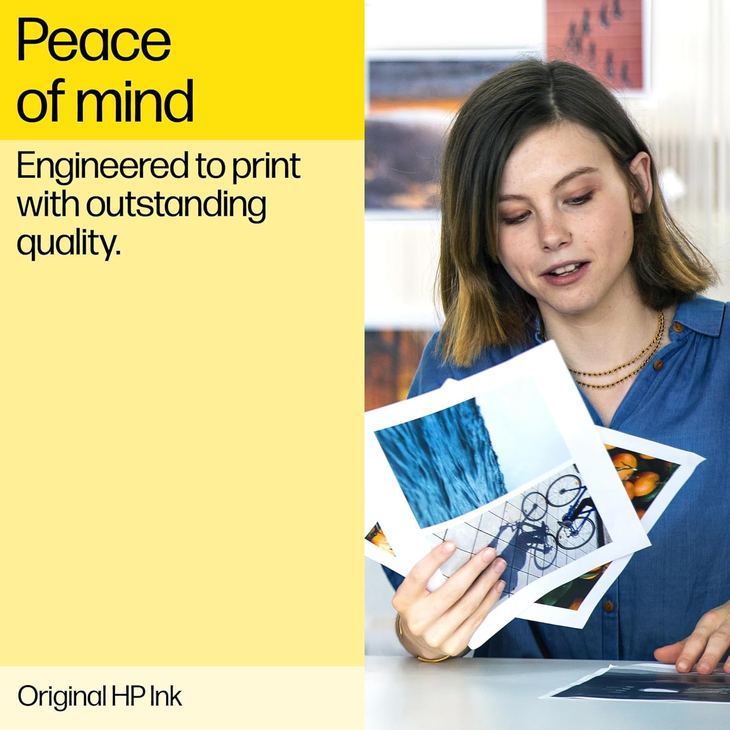 HP 302 Black ink cartridge and Tri-colour ink cartridge side by side